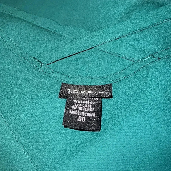 Torrid Pleated Front Georgette Cami Top 00 - Picture 3 of 4